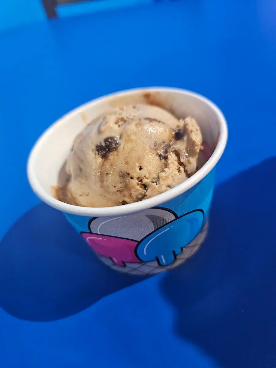 Swirlee's Sweet & Frozen Treats of Athens photo 4