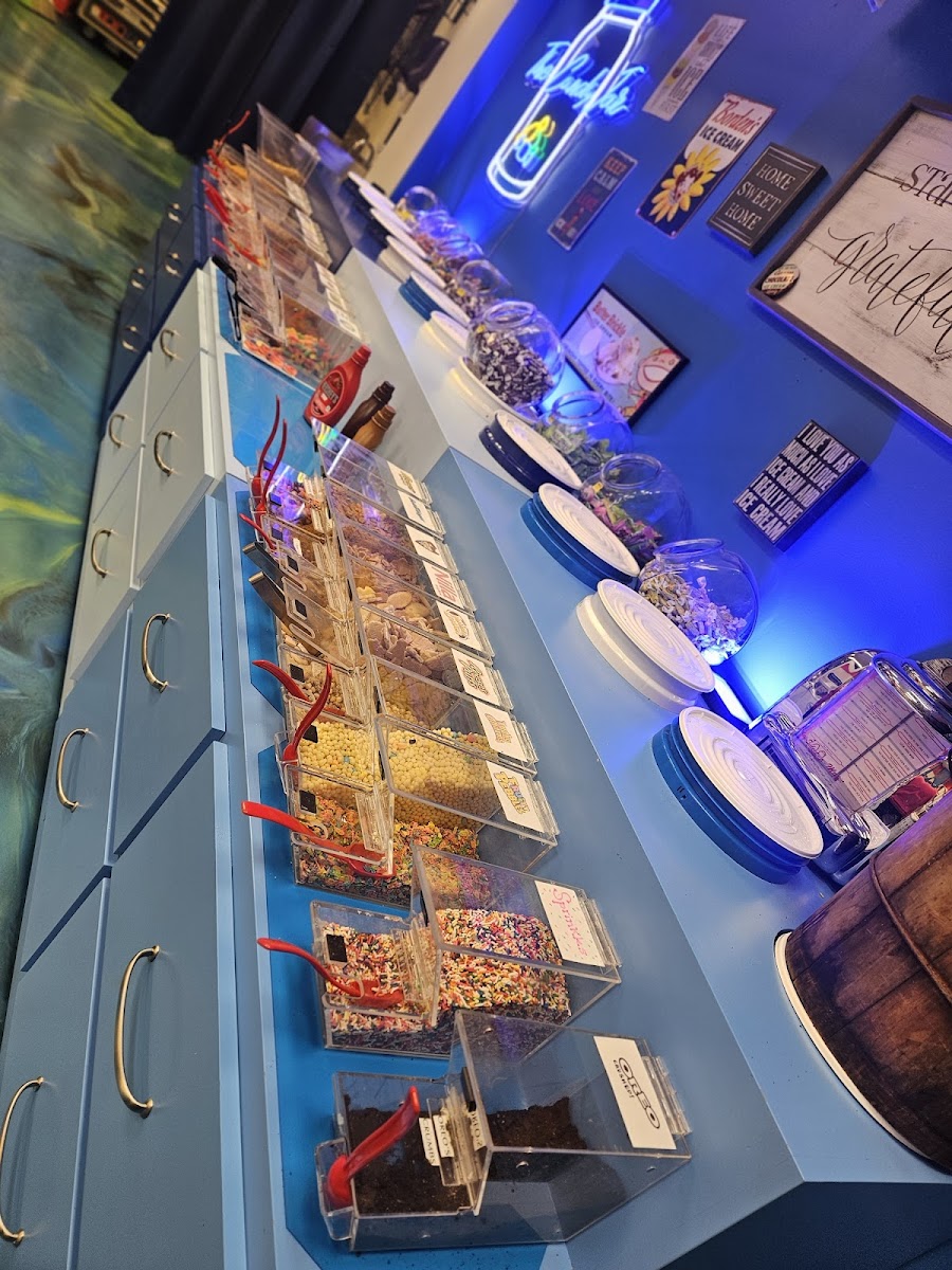 Swirlee's Sweet & Frozen Treats of Athens photo 5