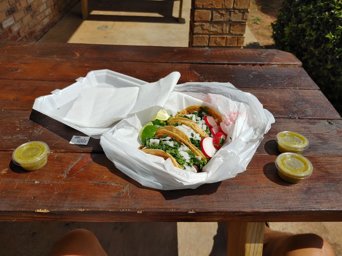 Tacos Los Plebes photo 2