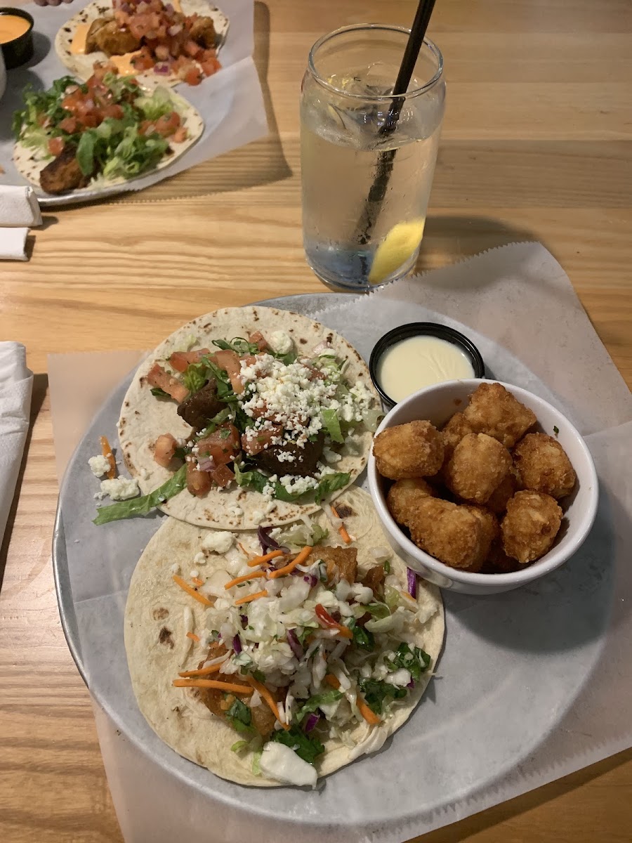 Taqueria Tsunami photo 3