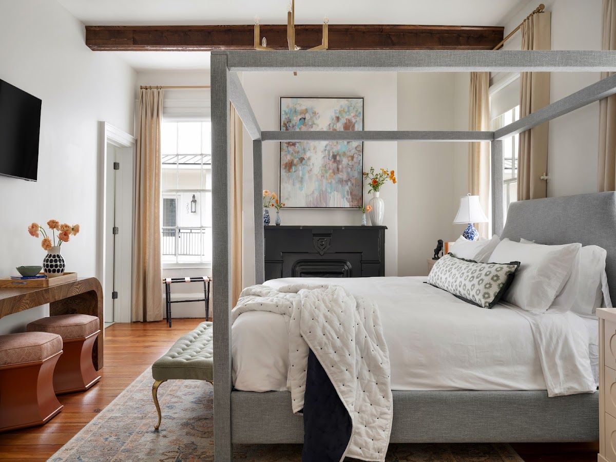 The Athenian photo 4