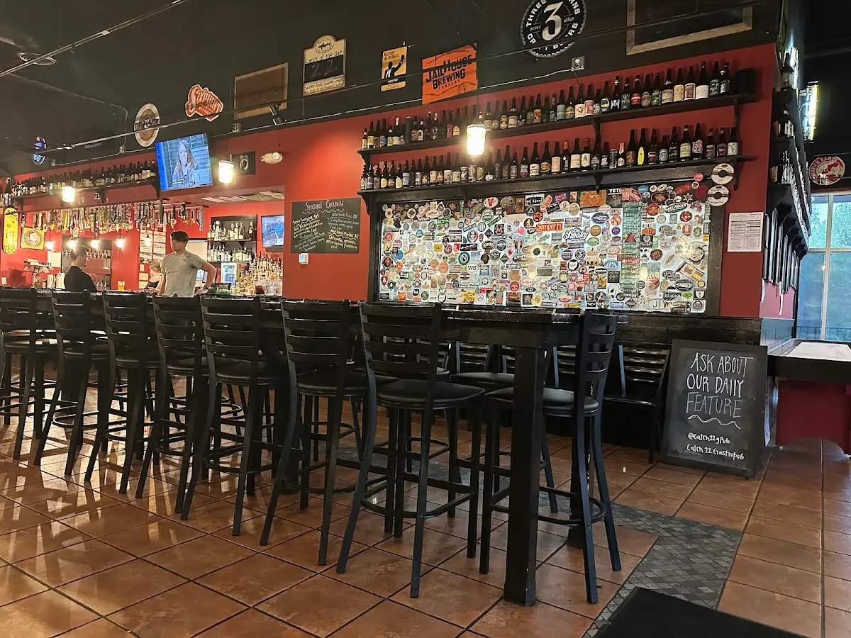 The Catch 22 Gastropub photo 4