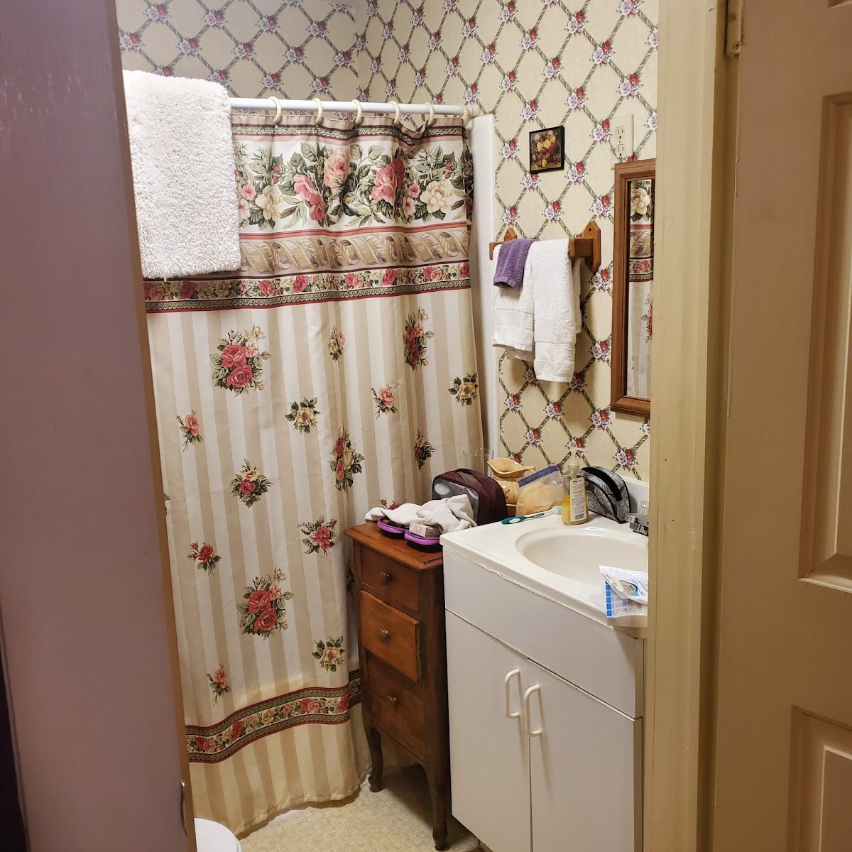 The Chicken Coop Bed 'n Breakfast photo 5