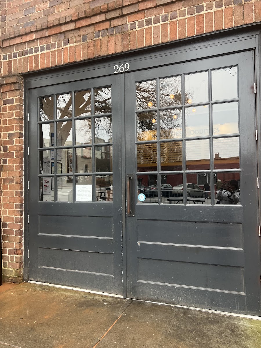 Trappeze Pub - Restaurants in Athens, GA