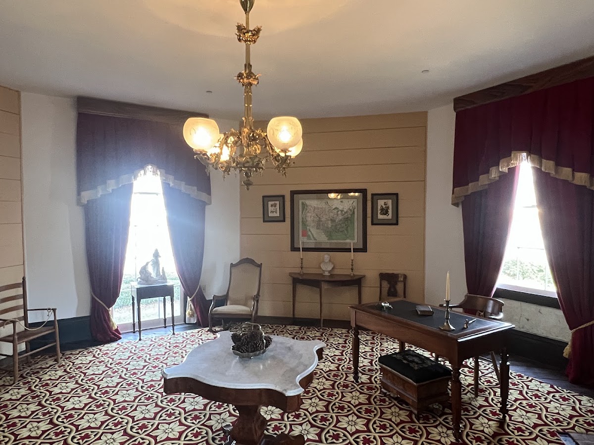 TRR Cobb House photo 2