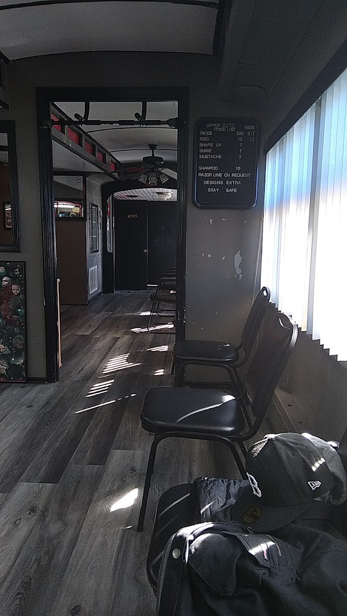 Upper Cutz photo 4